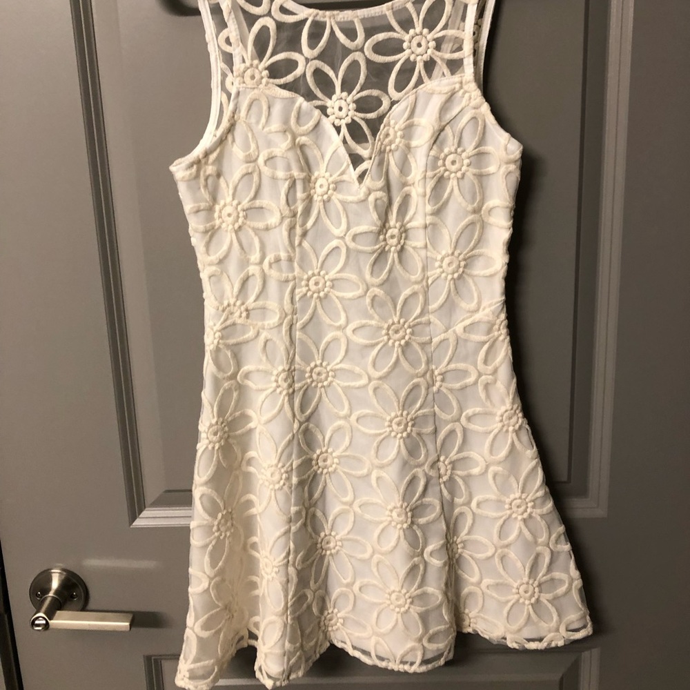 Dress - Picture 2 of 3